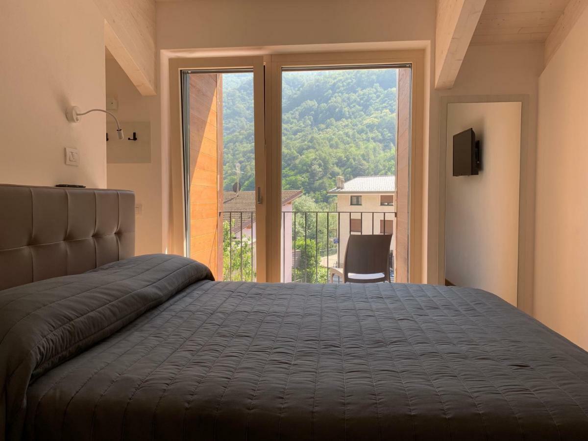 Italo-Svizzero Hotel Chiavenna Bagian luar foto